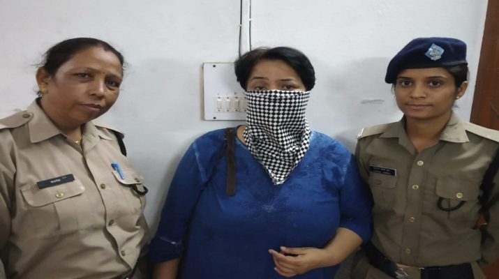 पांच साल से फरार महिला को पुलिस ने लुधियाना से किया गिरफ्तार, कई लोगों से ठगी के मामले दर्ज 1 Hello Uttarakhand News »