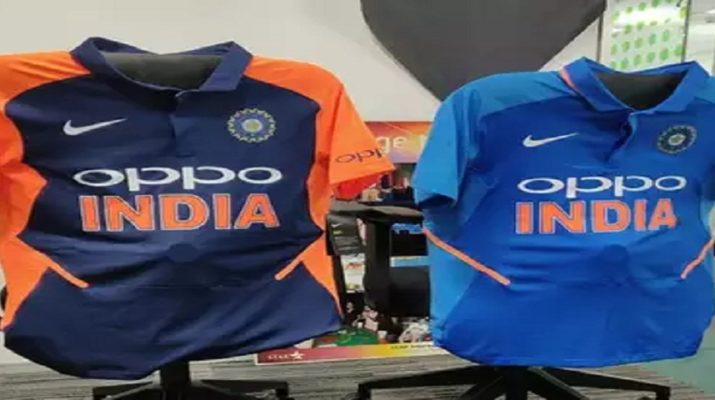 World Cup 2019: टीम इंडिया की भगवा जर्सी पर सियासत शुरू, सपा-कांग्रेस ने जताई आपत्ति 1 Hello Uttarakhand News »