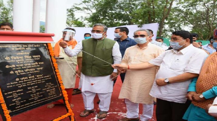 03 हजार पदों पर जल्द भर्ती प्रक्रिया शुरू की जायेगी - मुख्यमंत्री त्रिवेंद्र सिंह रावत 1 Hello Uttarakhand News »